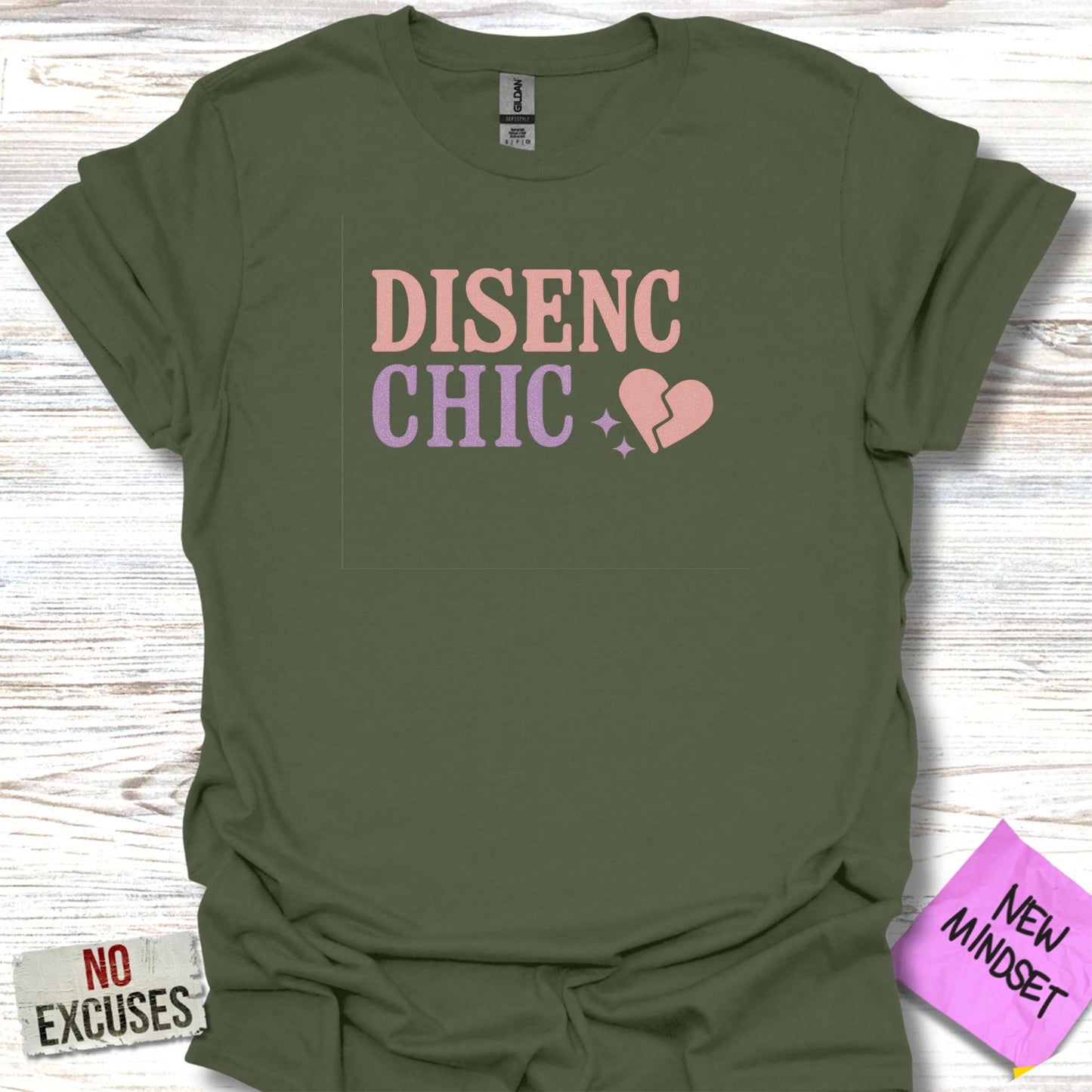 DISENC CHIC Heart and Text Design T-Shirt product